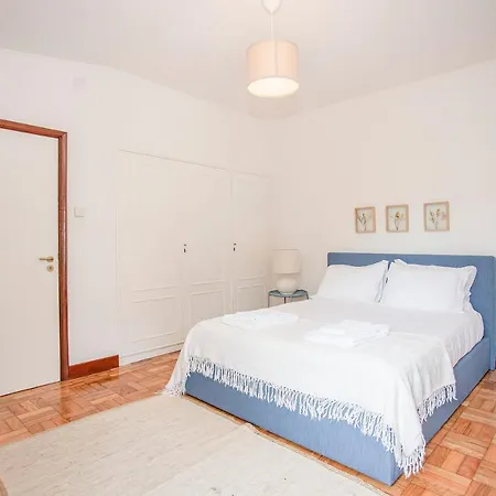 Liiiving In Moledo - Beach & Garden Hébergement de vacances *