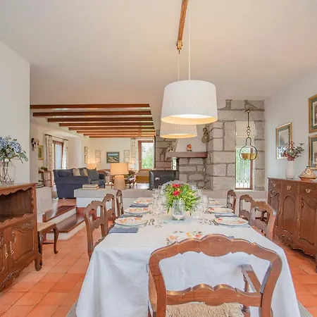 度假居 Liiiving In Moledo - Beach & Garden