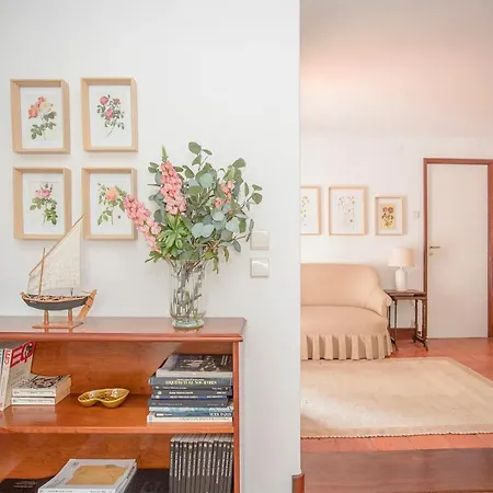 度假居 Liiiving In Moledo - Beach & Garden *