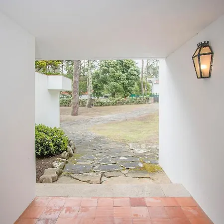 Liiiving In Moledo - Beach & Garden 度假居 *